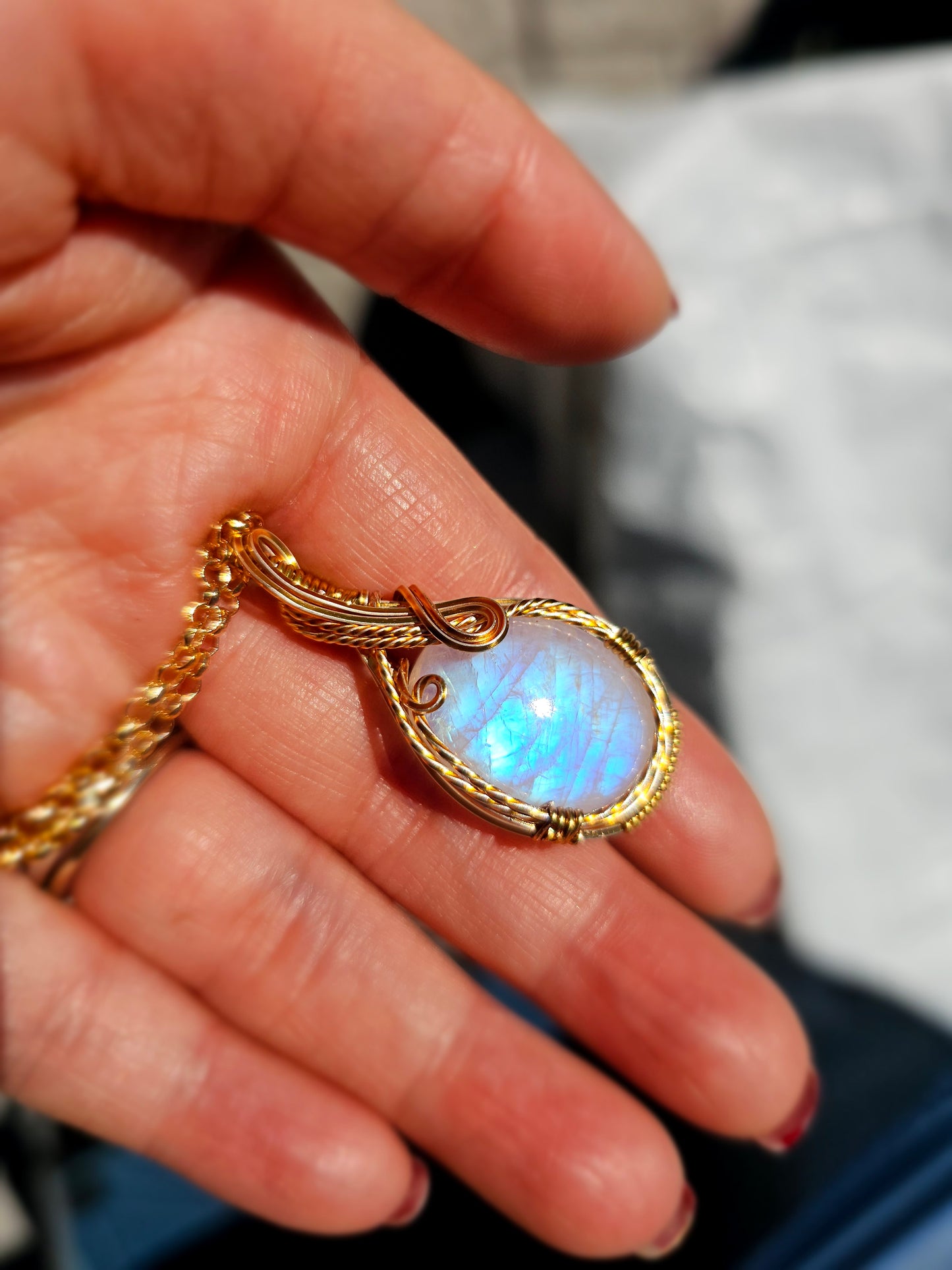 Moonstone in gold