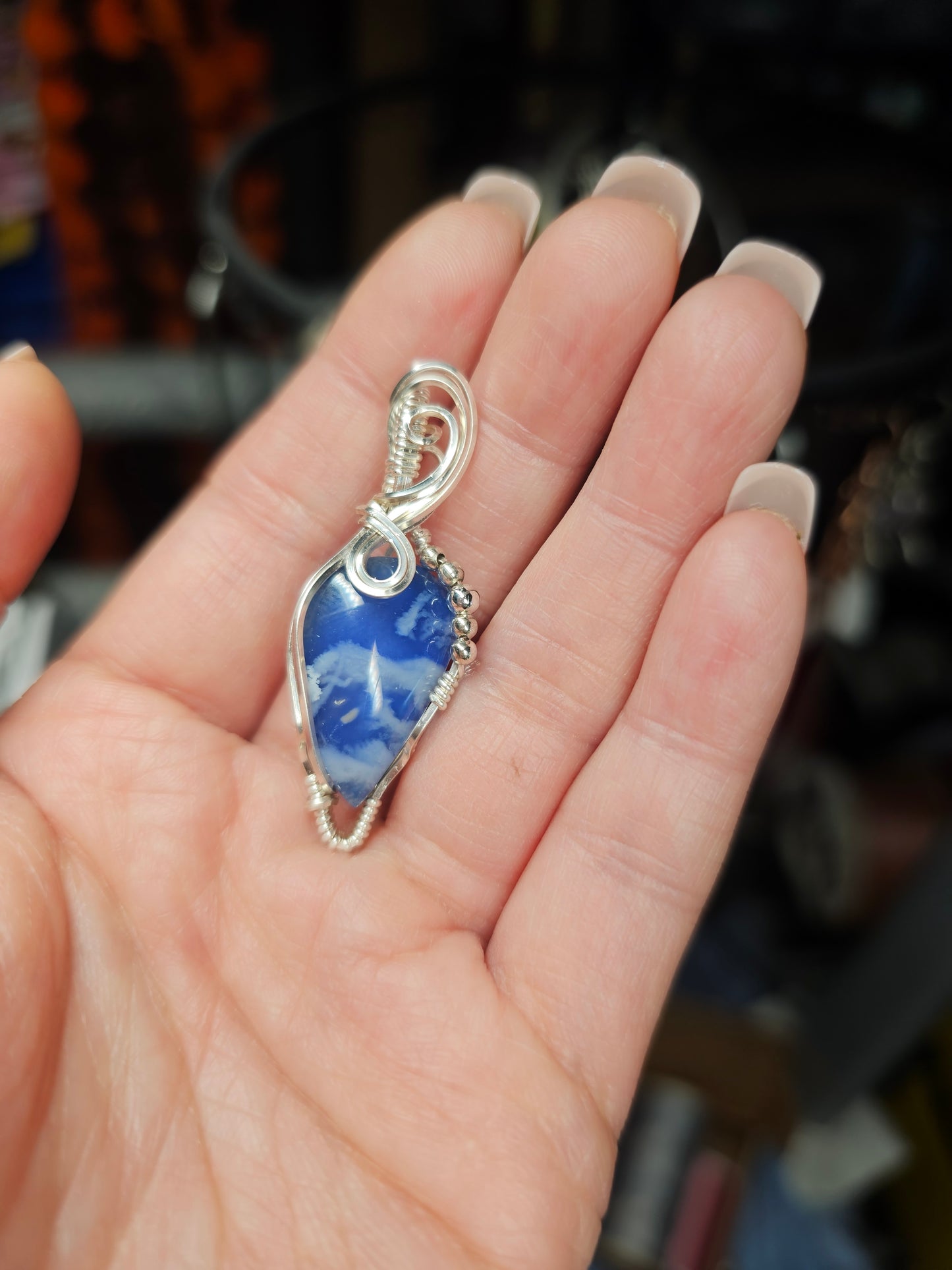 Plume agate doublet