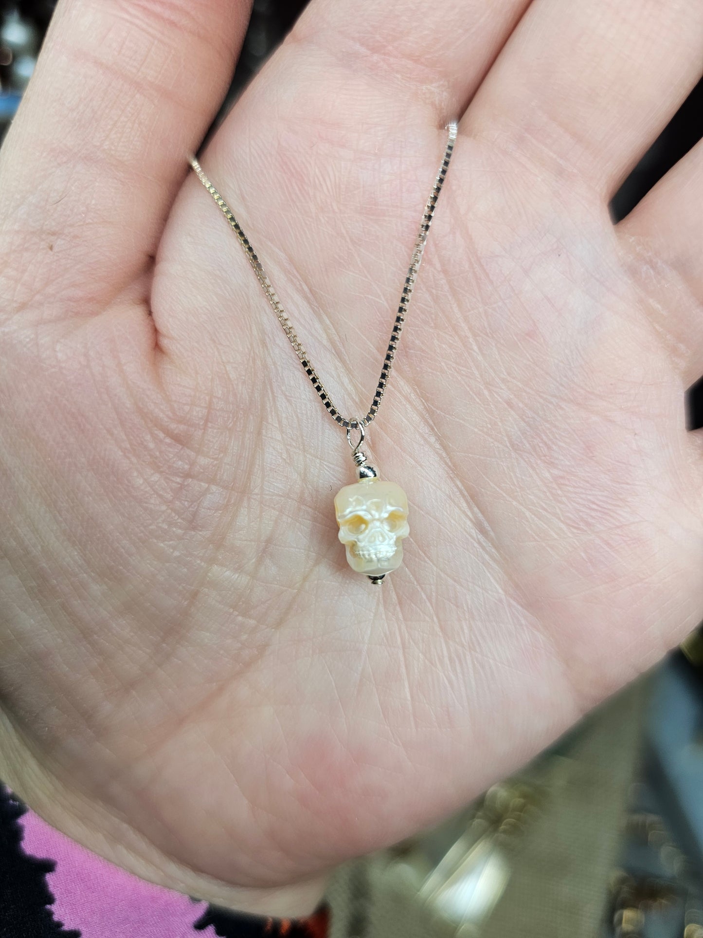 Skull mother of pearl