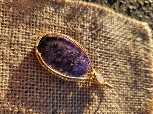 Charoite and welo opal