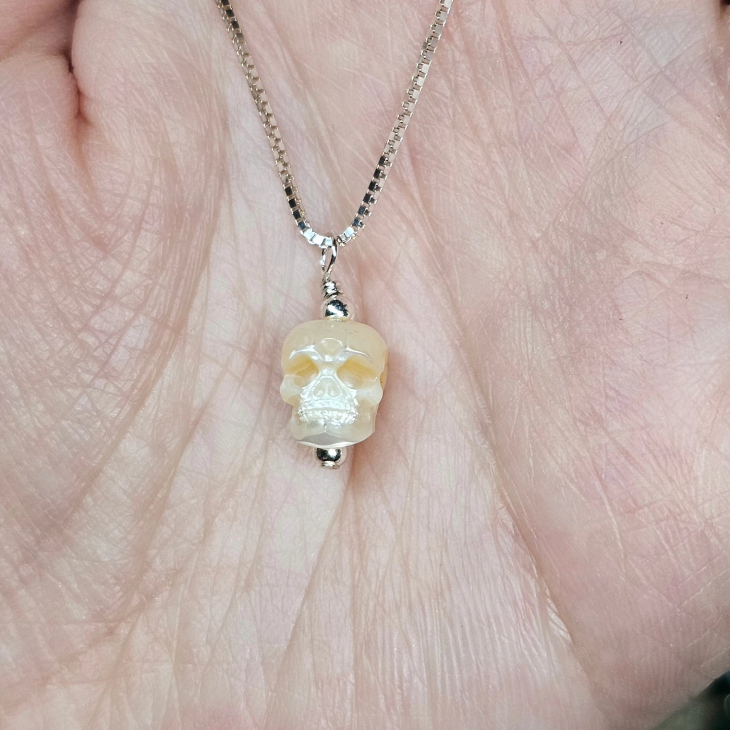 Skull mother of pearl