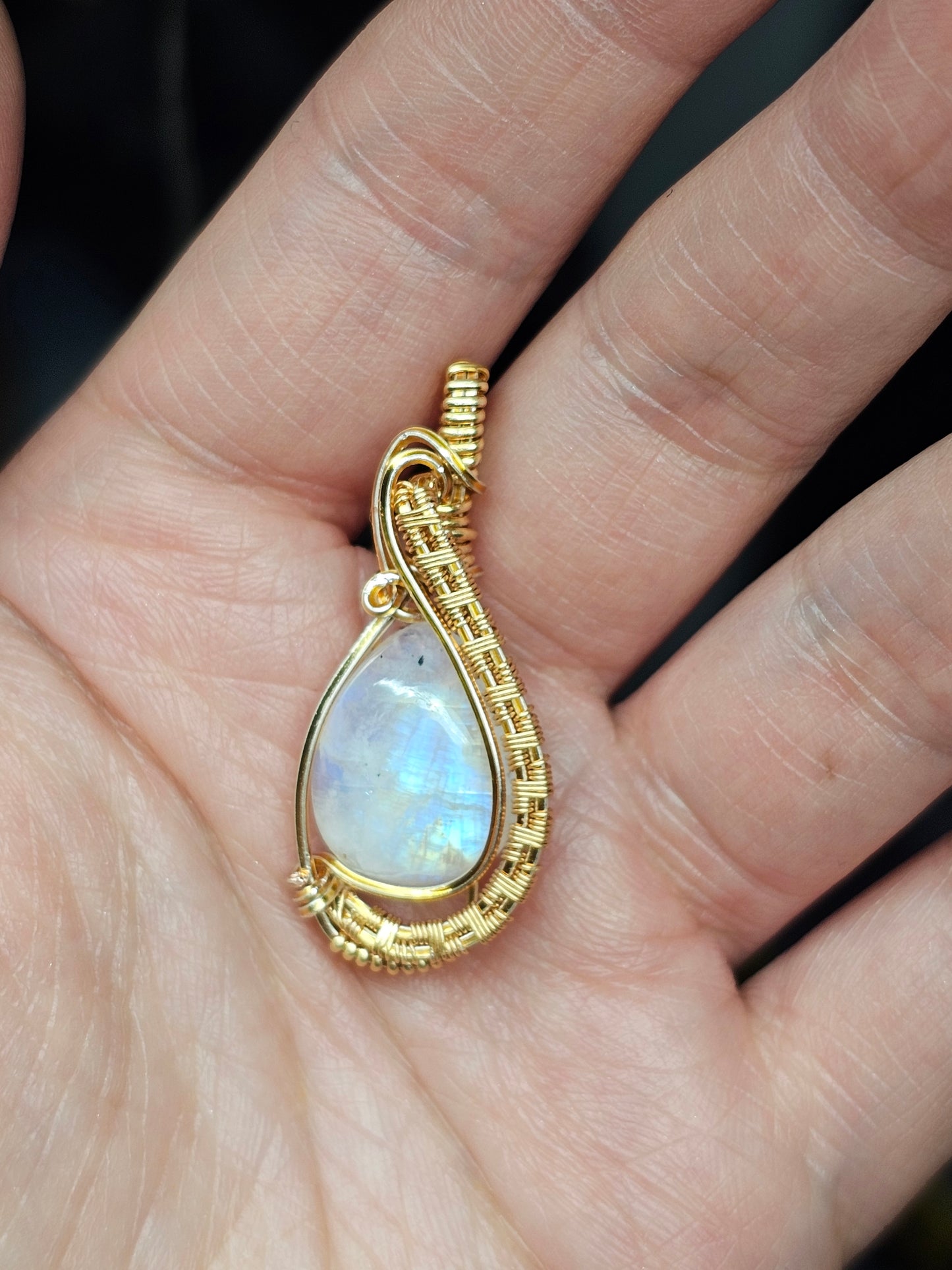 Rainbow moonstone in gold
