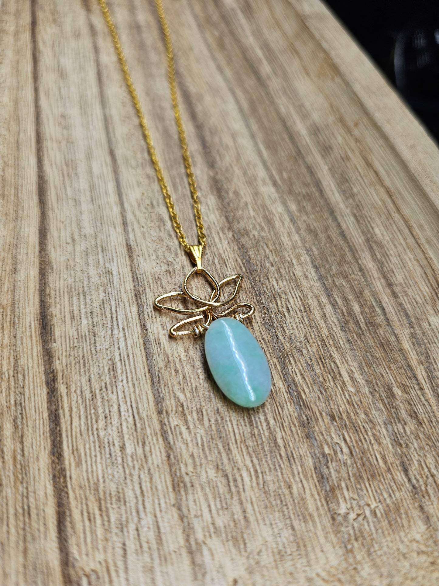 Lotus jade necklace