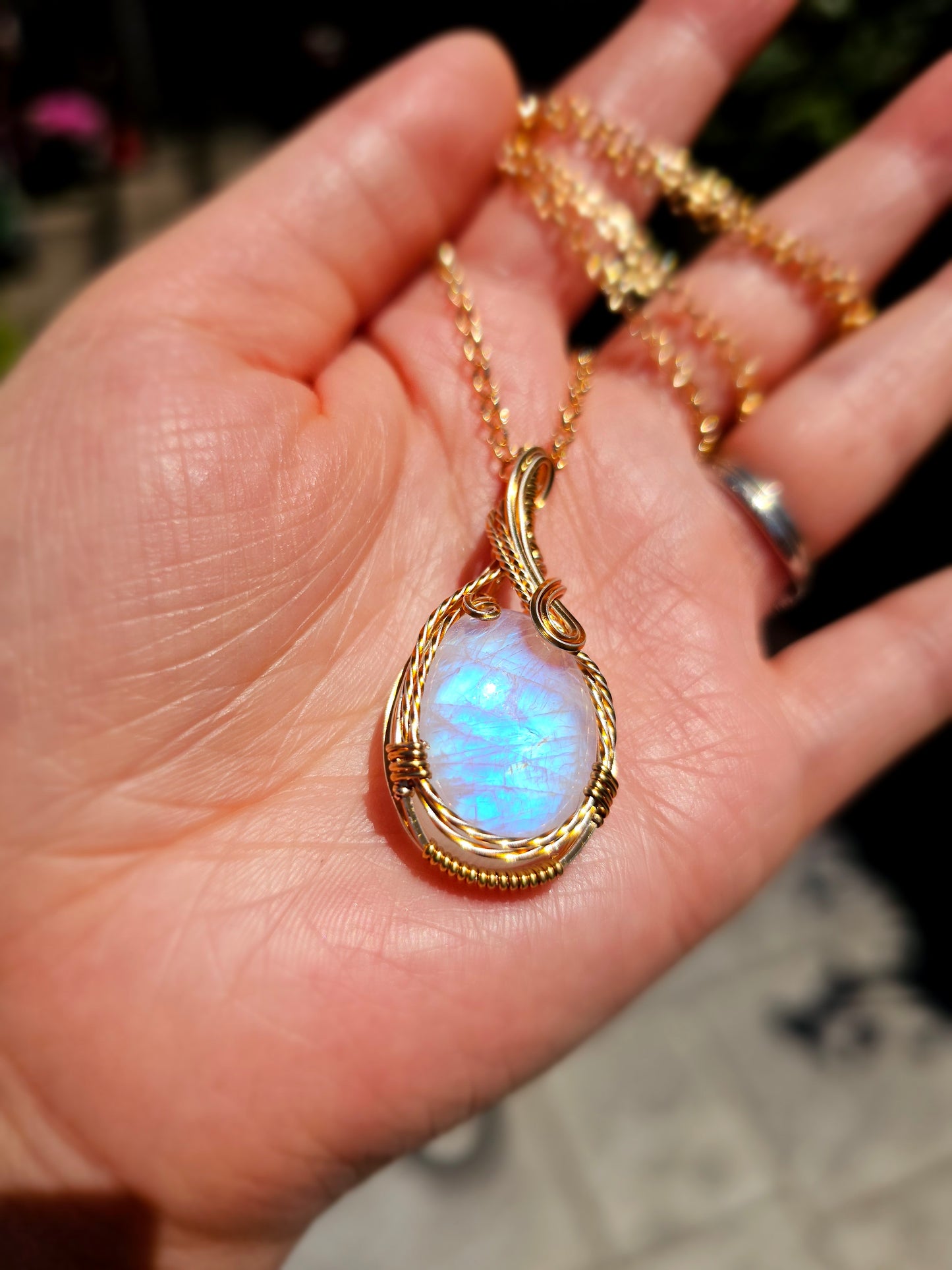 Moonstone in gold
