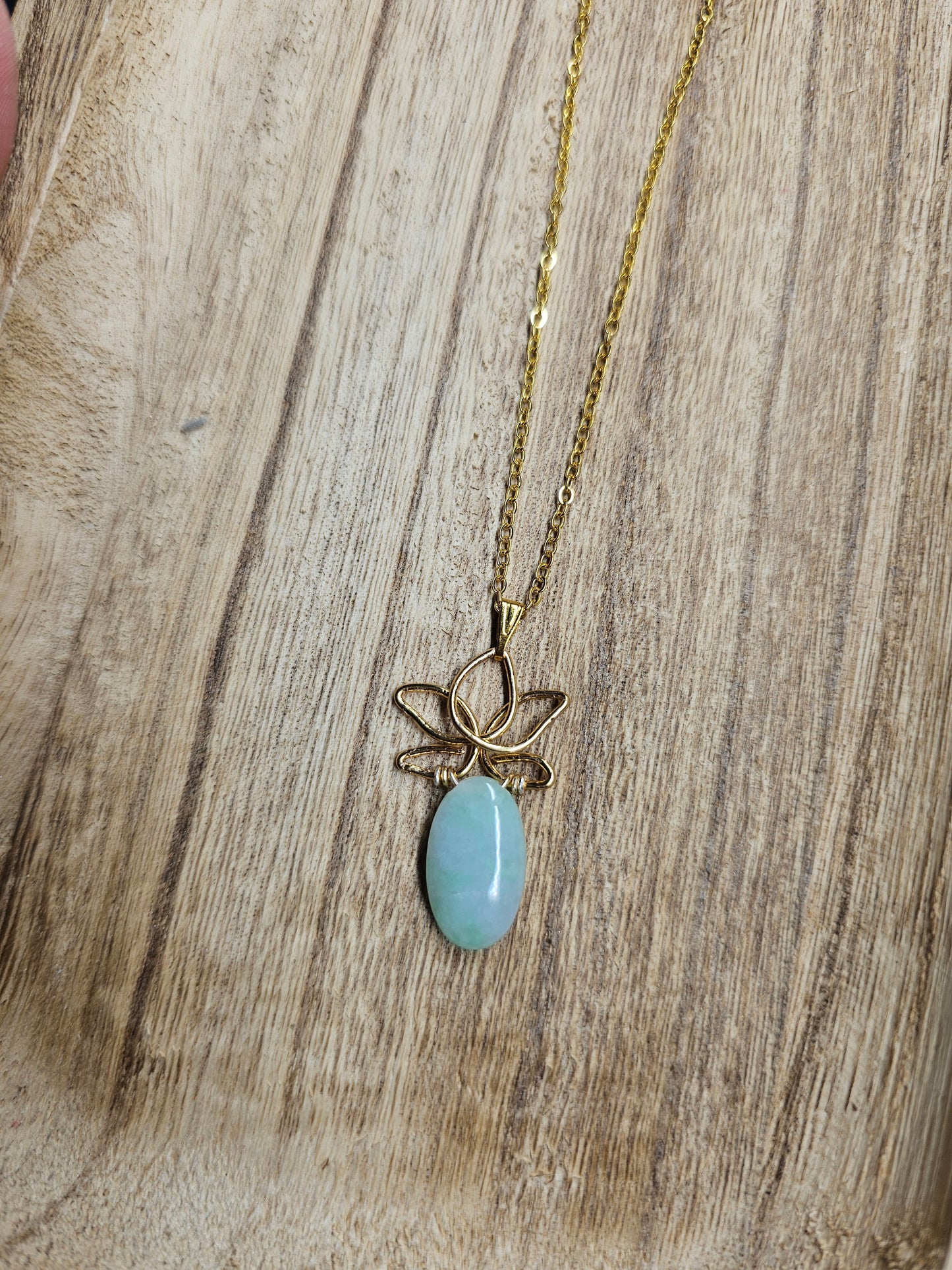 Lotus jade necklace