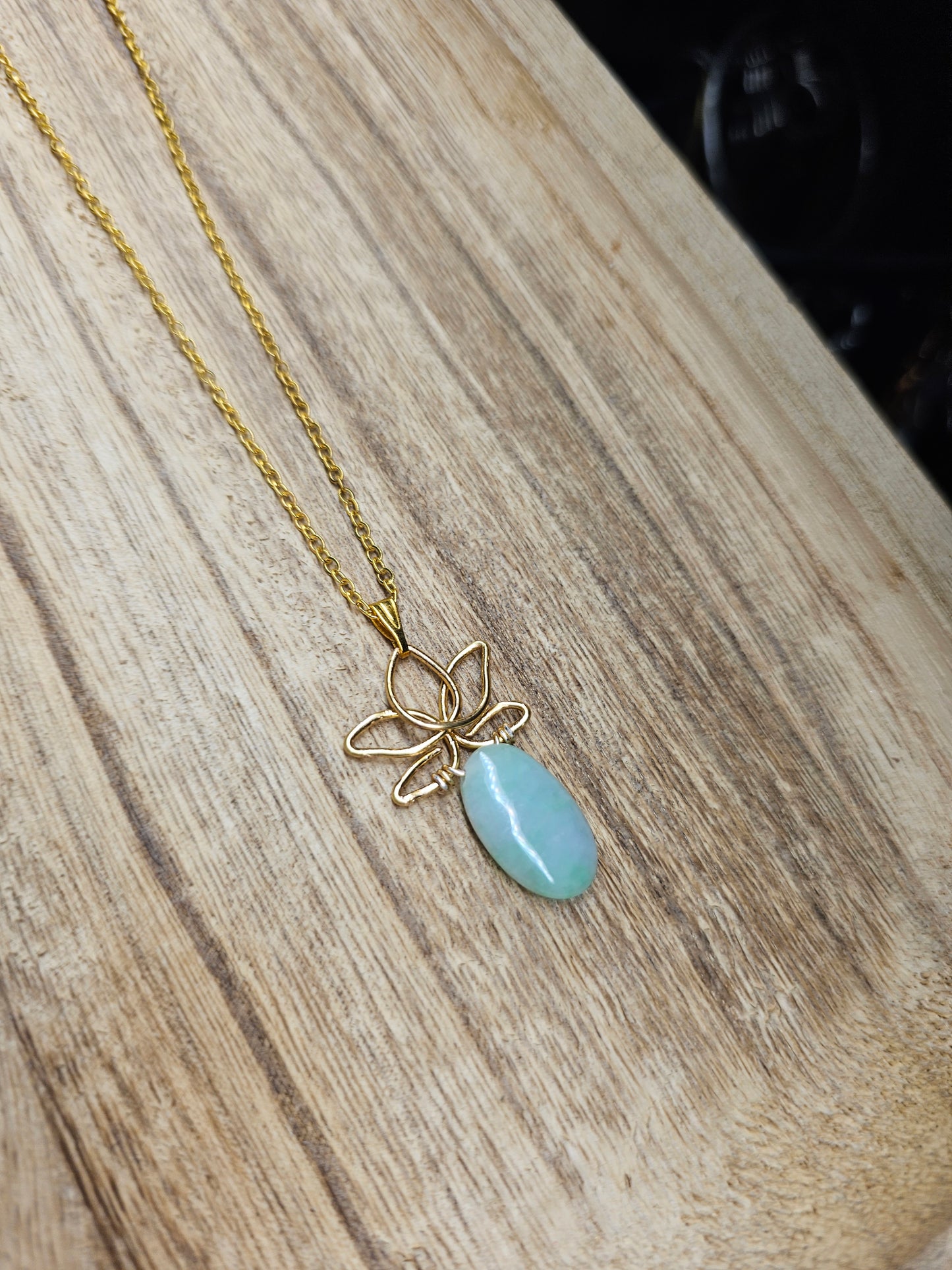 Lotus jade necklace