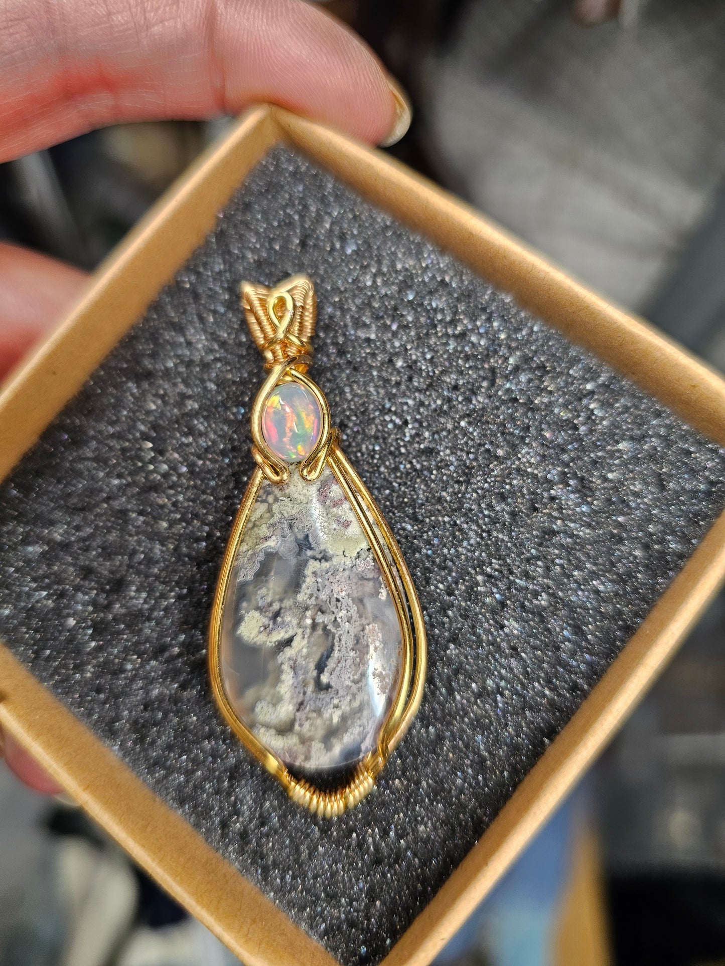 Purple moss agate × Welo opal
