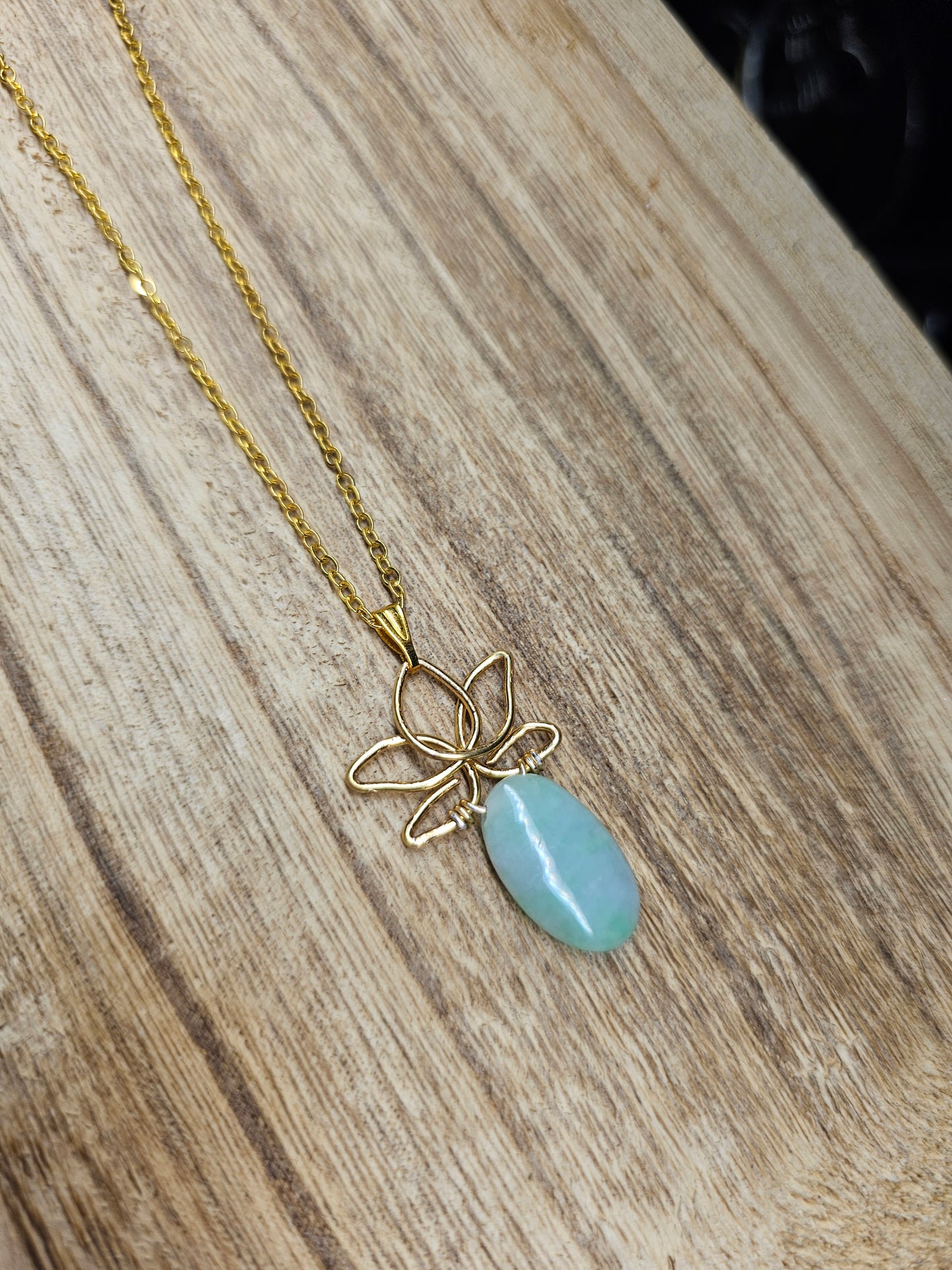 Lotus jade necklace