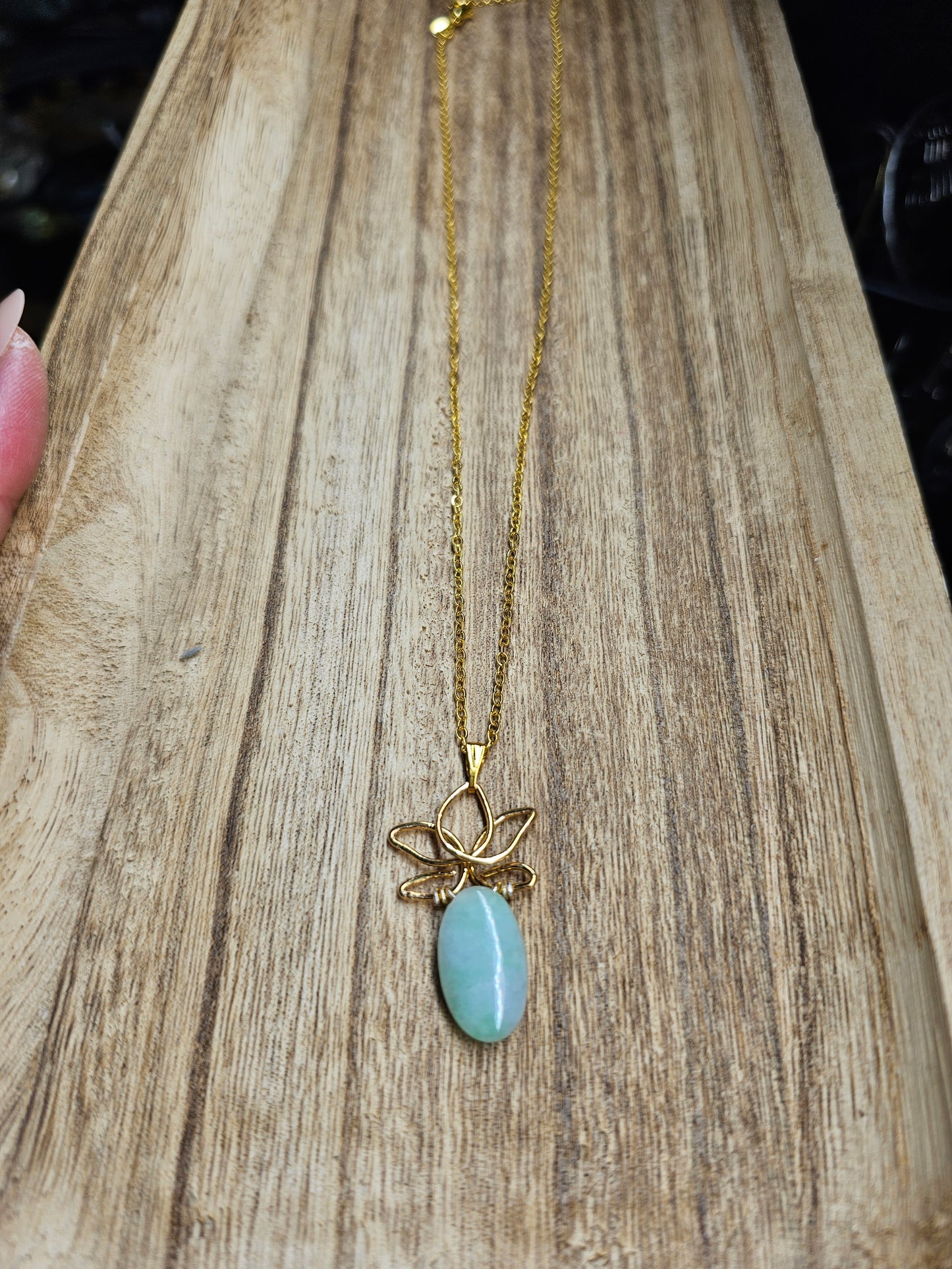 Lotus jade necklace